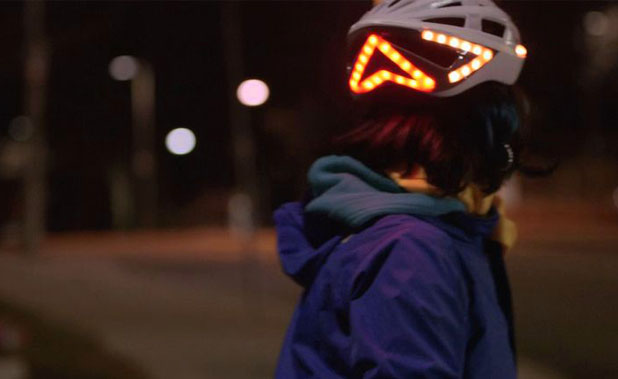 Startup cria capacete com iluminação de segurança e indicação de direção |  MTB Brasília