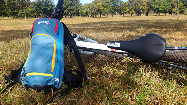 Mochila de hidratação Evoc CC10L