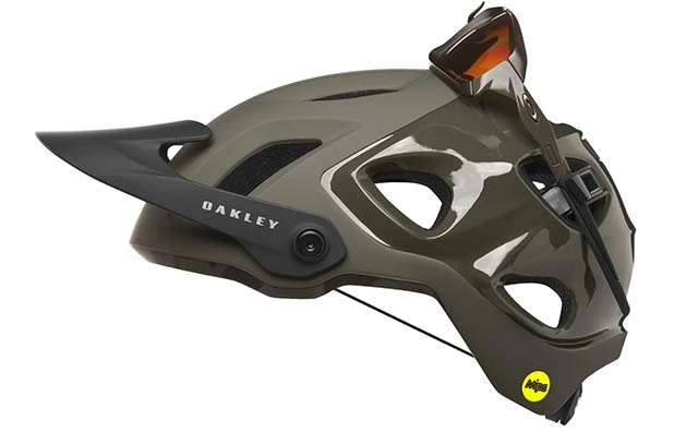 Oakley DRT 5