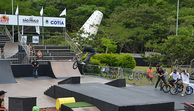 Festival de Bike Street e Super Spine