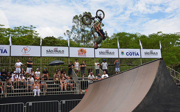 Festival de Bike Street e Super Spine